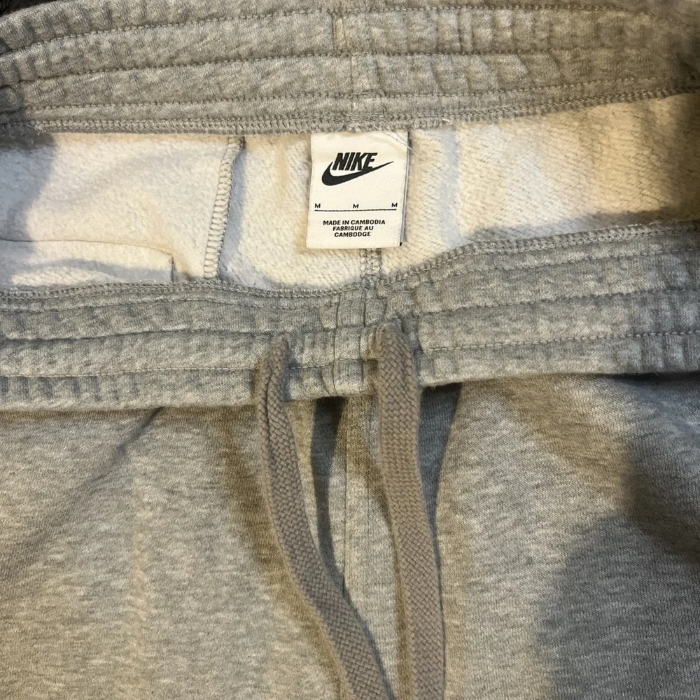 Nike Sportswear Club Fleece Men's Jogger sweatpants Gray M athleisure training